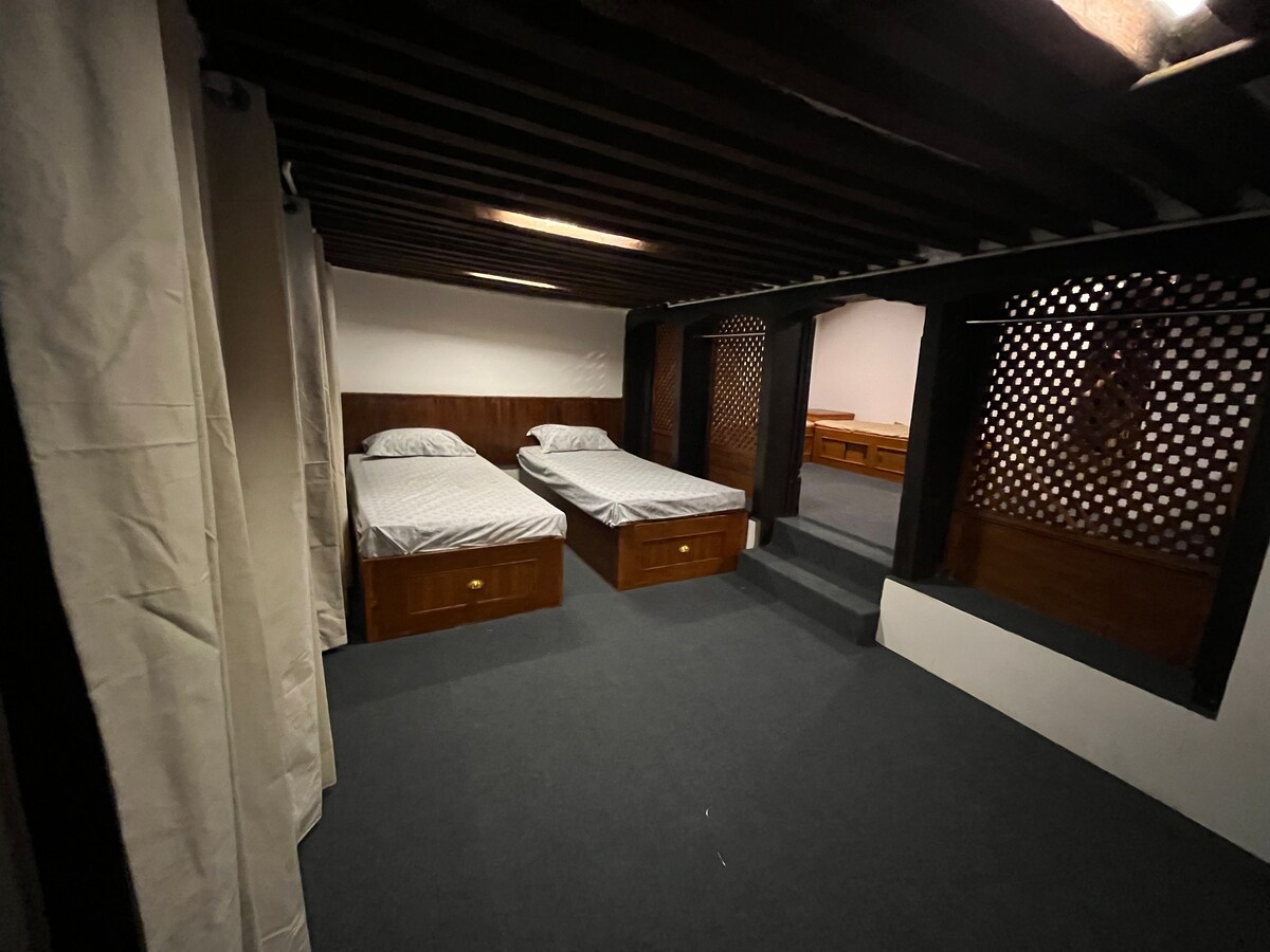 Newa:Inn Newari heritage Hotel