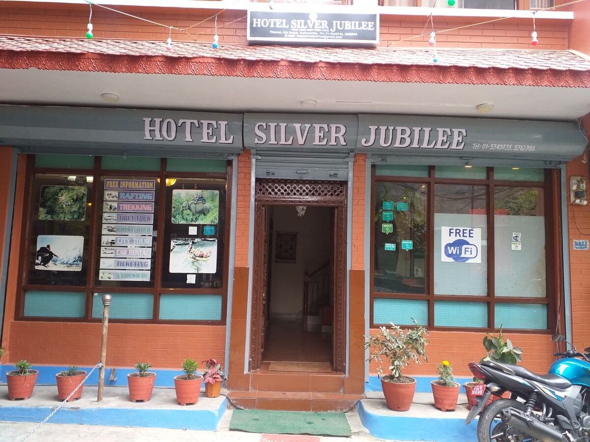 Standard Triple Room at Thamel, Kathmandu — photo