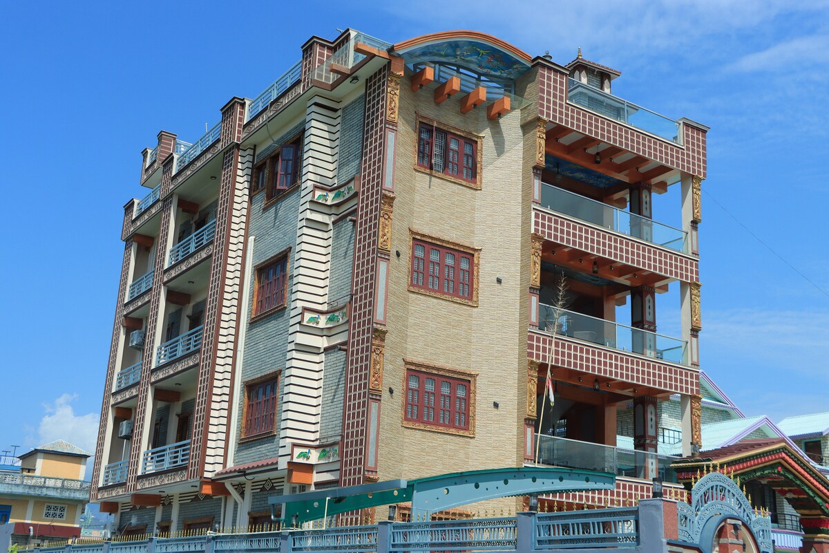 Best facilities in Pokhara for long stays & groups — photo