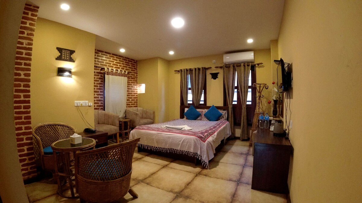 deluxe large room with balcony — photo