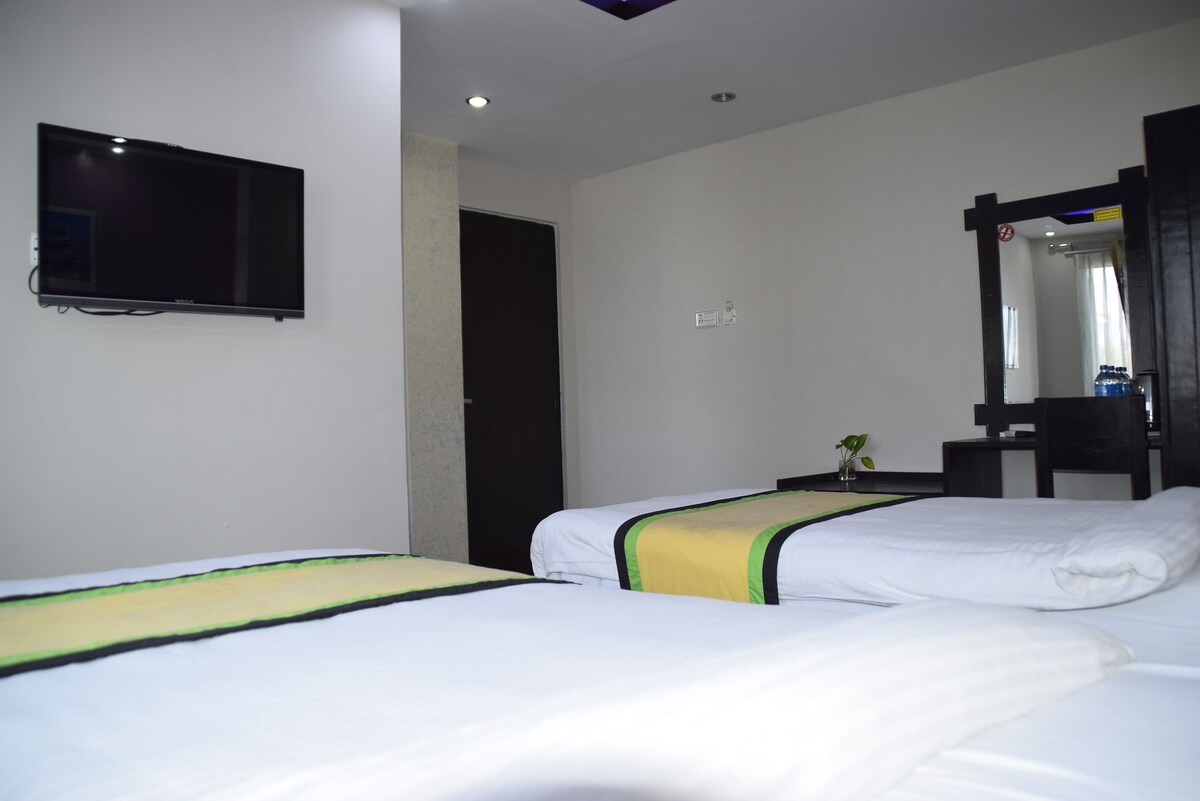 Comfortable Ensuite Room in Calm Area of Kathmandu — photo