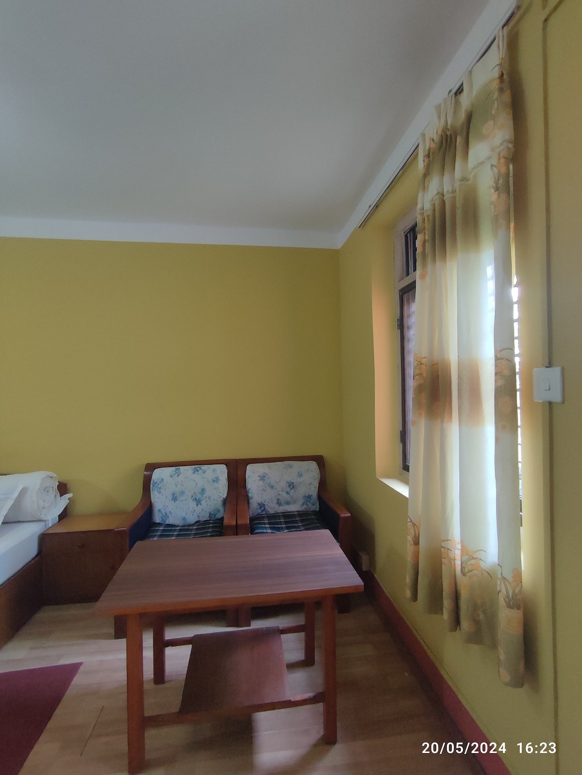 Twin room with attached bath !