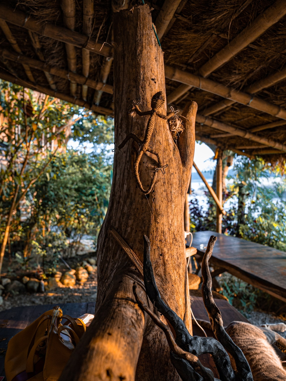 Bamboo Jungle Retreat- Happy Lemon Tree Lodge