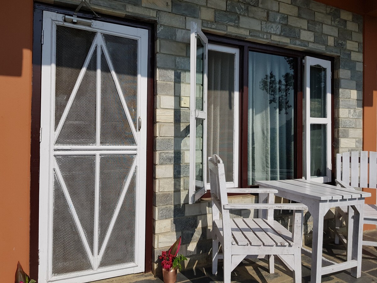 Phewa Room 2 Standard Twin Phewa Lake View — photo