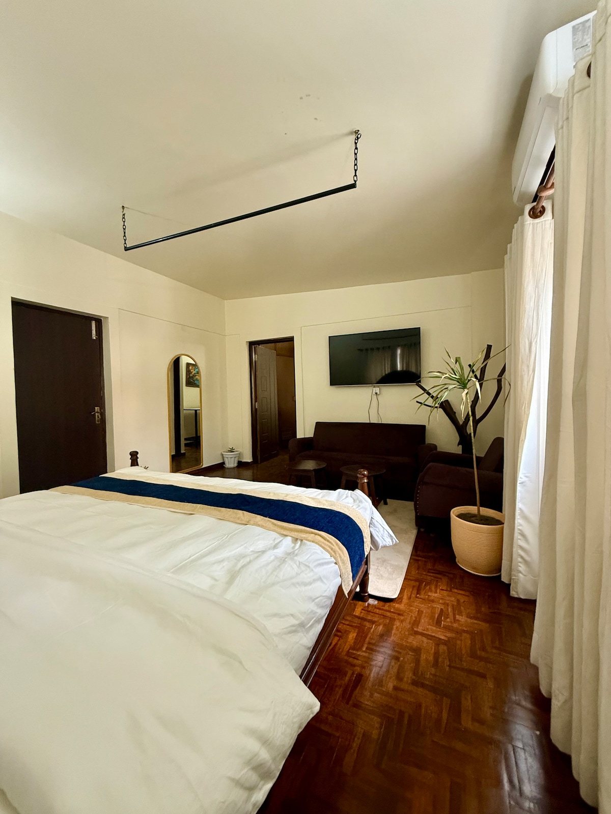 royal palace (fountain)