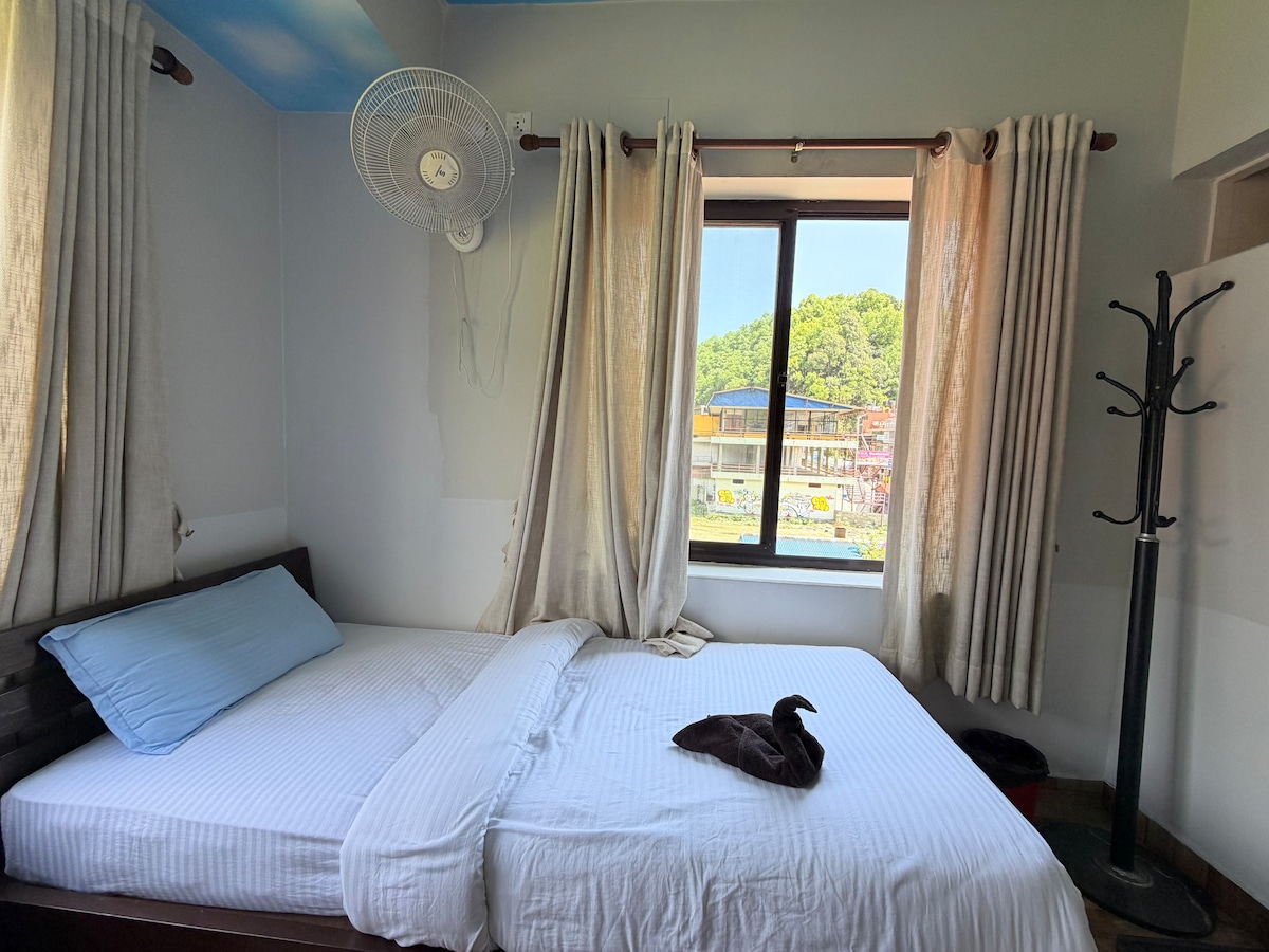 2 Bed Room in Lakeside Pokhara Nepal — photo