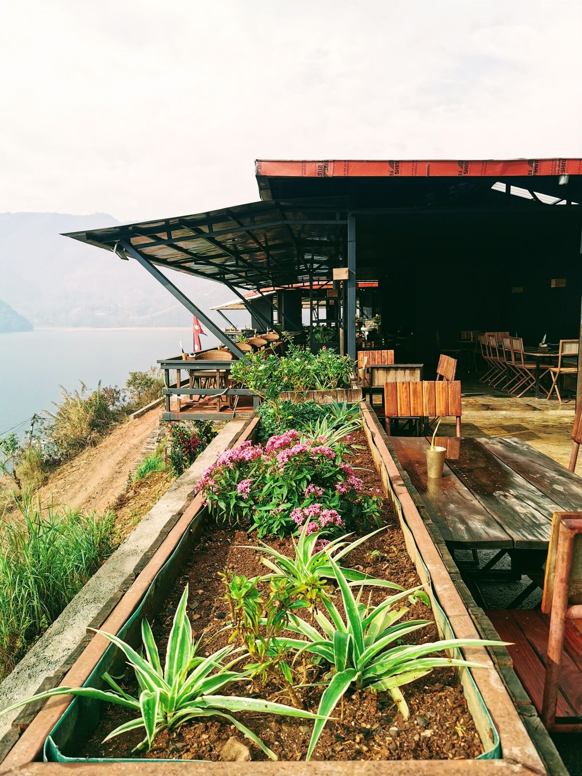 Lake View Studio — photo