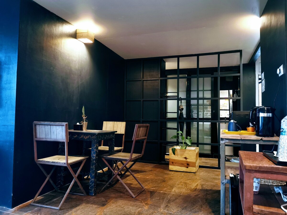 Lake View Studio — photo