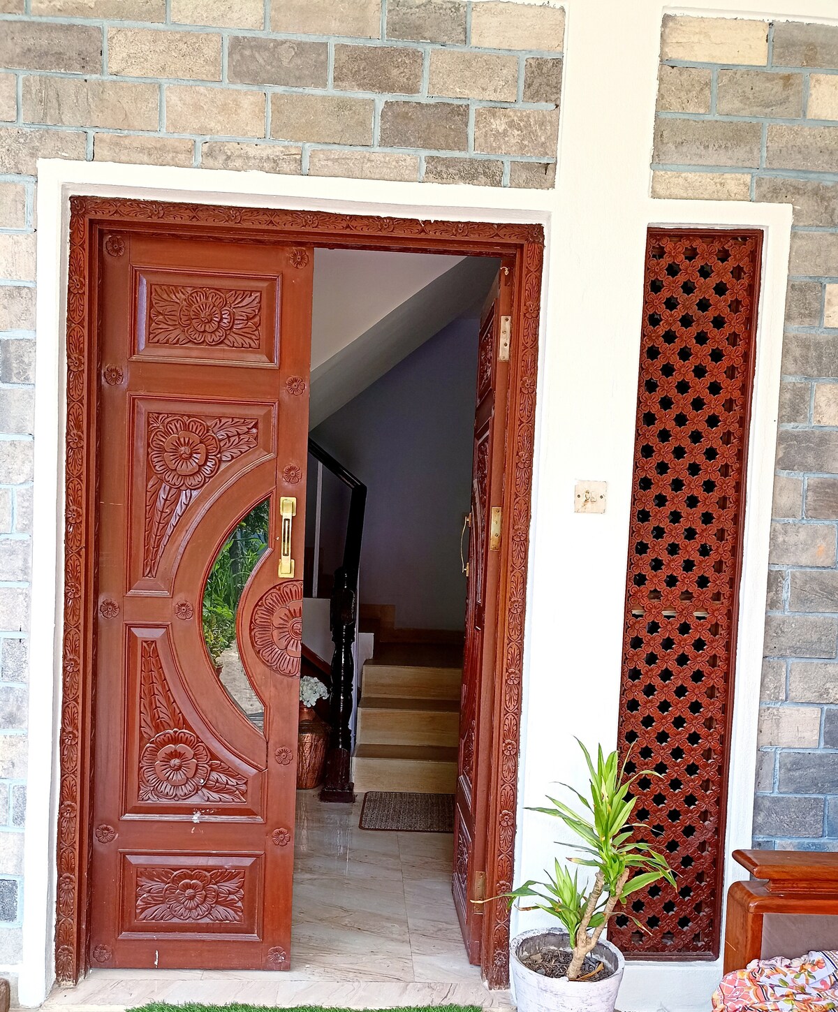 Bina's peaceful Homestay ; Lakeside — photo