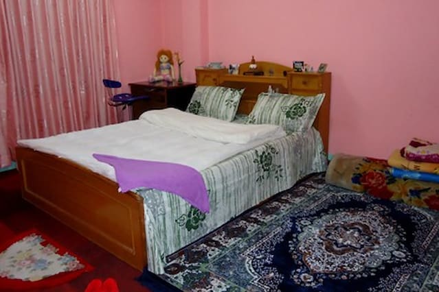 Raj Bala BnB, a Nepali Home : Room Sannidhya