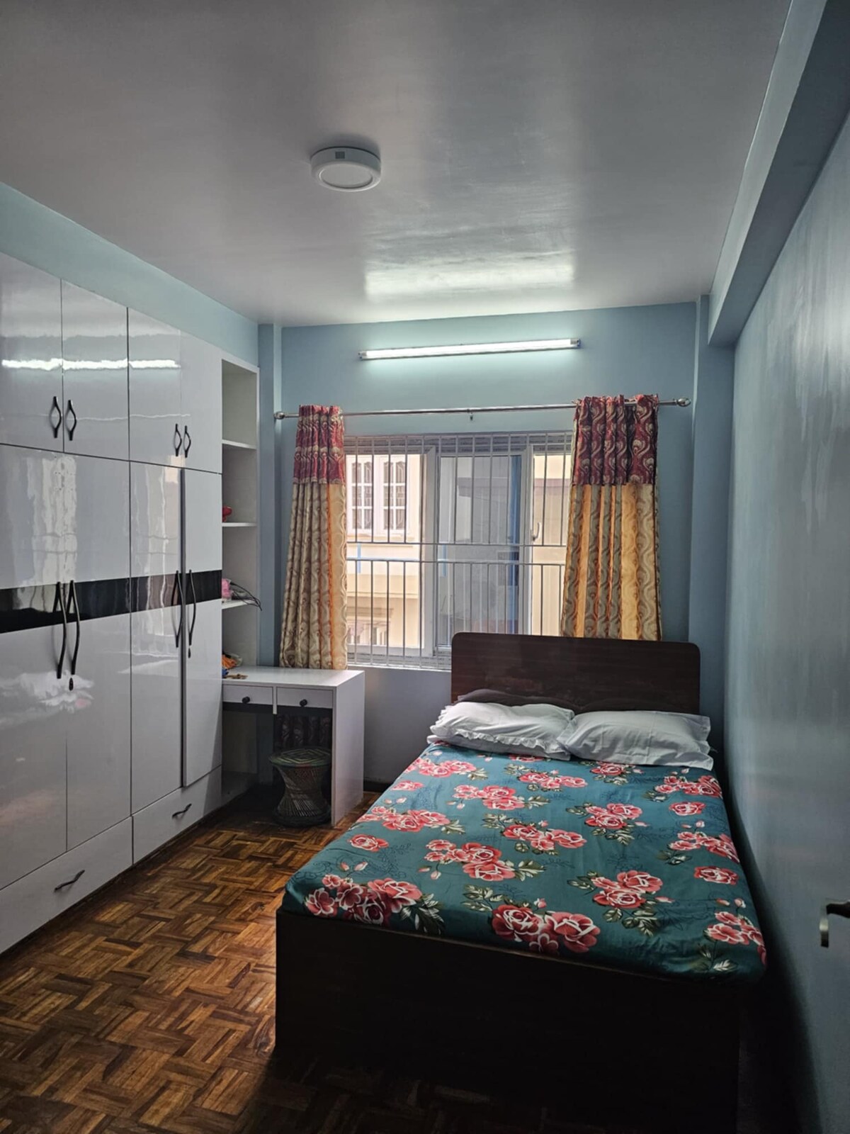 Lila Residence     comfortably. — photo