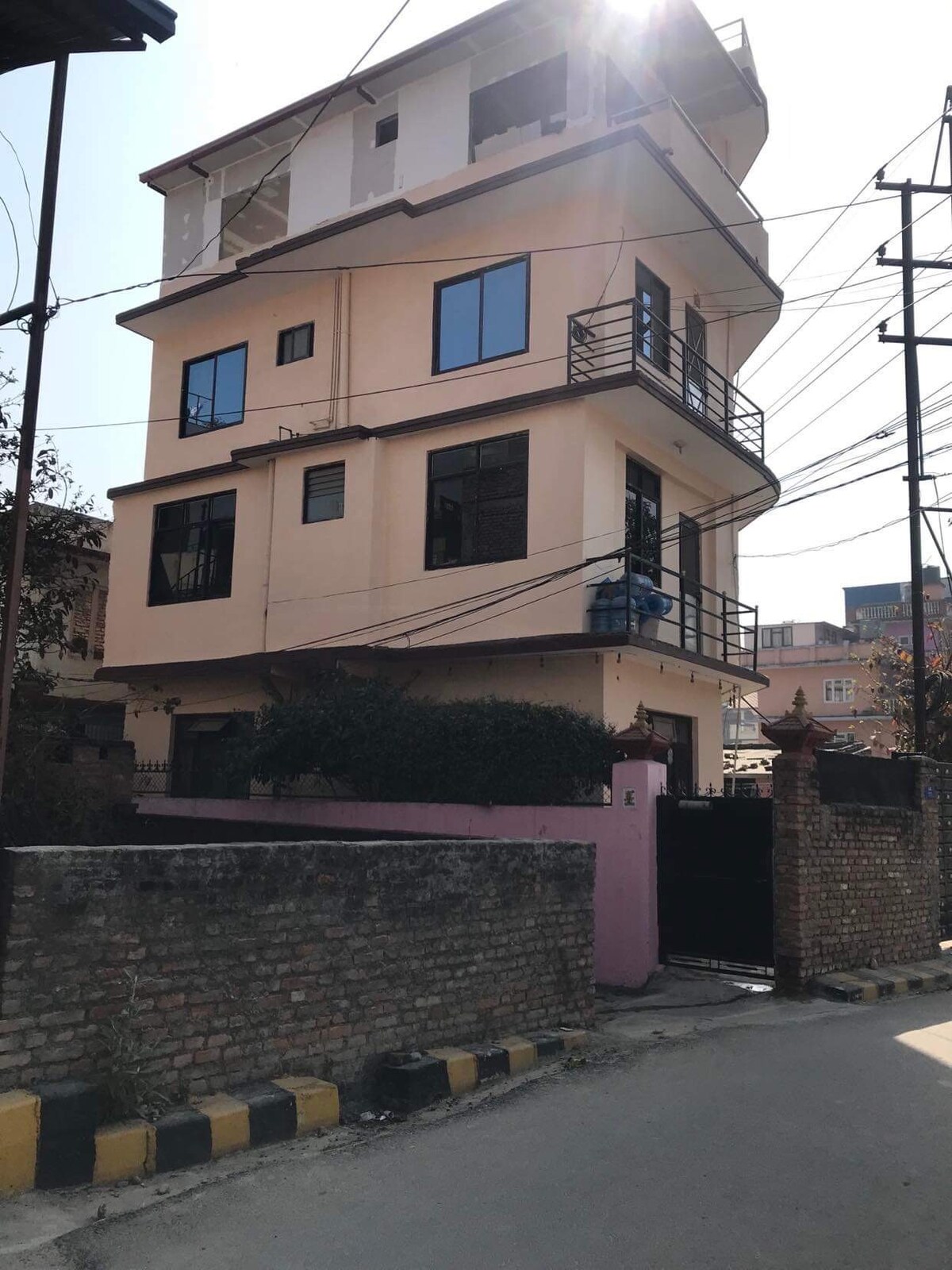 Top floor 1 Bed 1 living room and private bathroom — photo