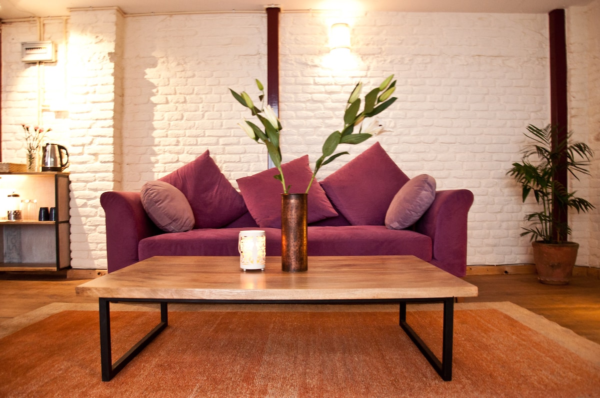 Courtyard Cottage 50m from Patan Durbar Square! — photo