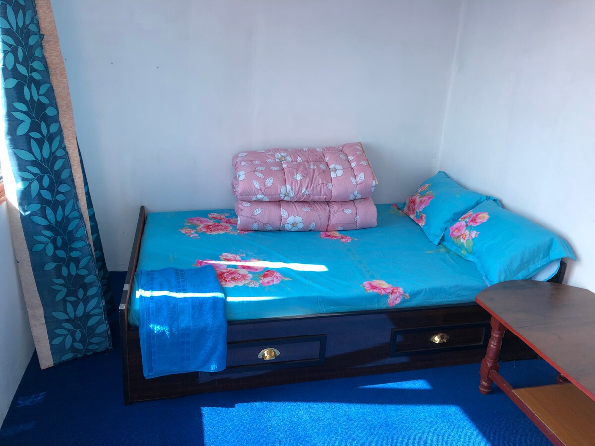 The Climb.let’s climb mountains of life together.