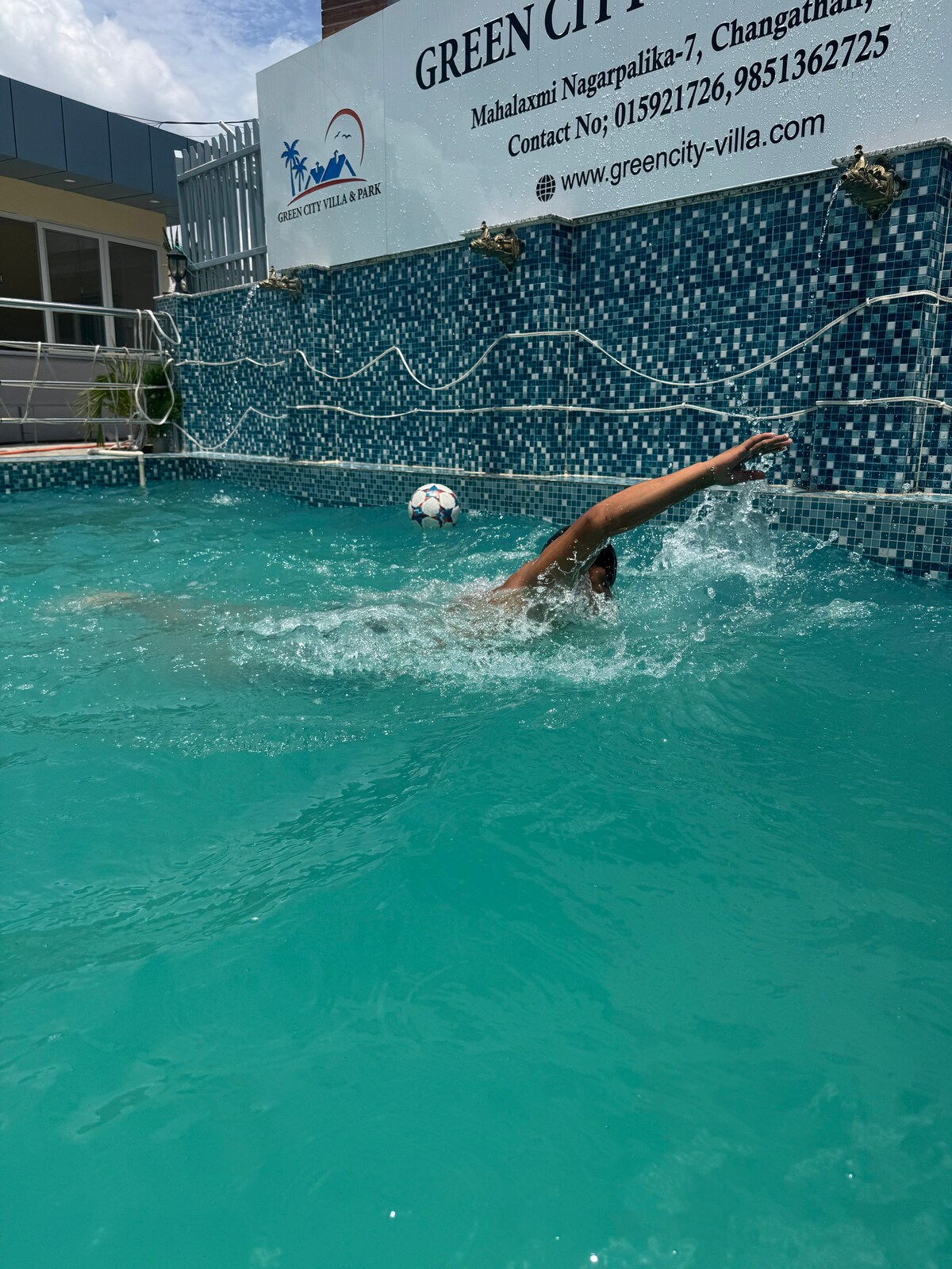 villa & Apartmemt with swimming pool — photo