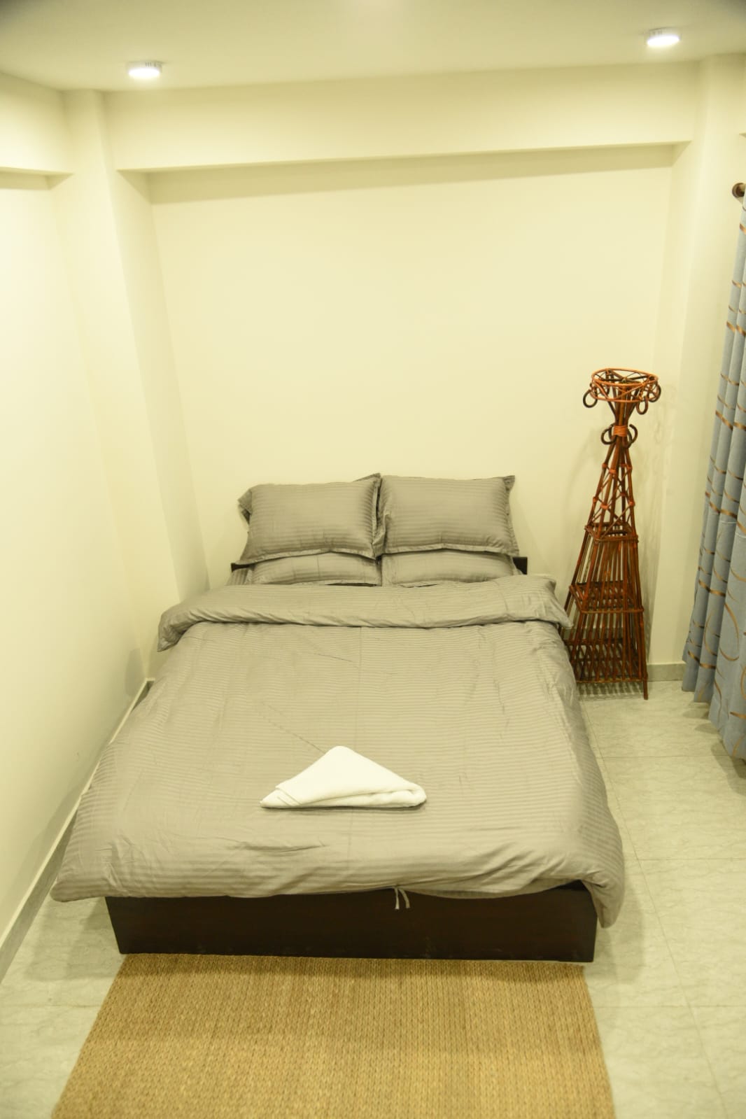 Jhochhen rooms.    Minute away from basantapur — photo