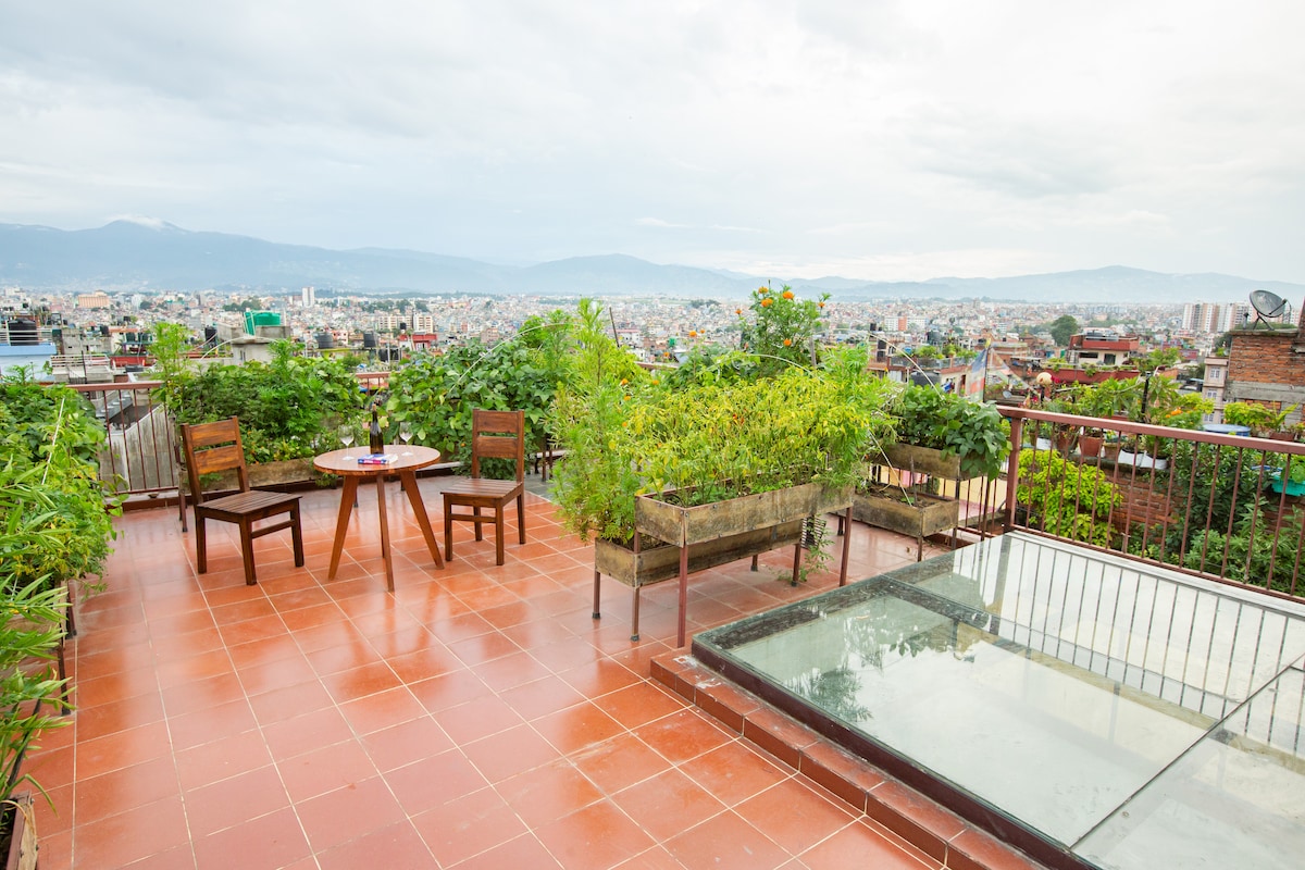 Newari Unit, built with up cycled materials — photo