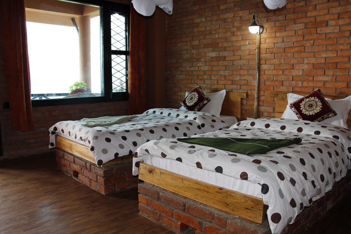 The Indra Room: Beautiful Lakeview Private Room — photo