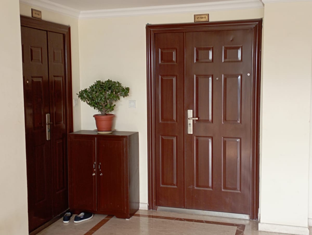 Elegant home in Grande towers! — photo