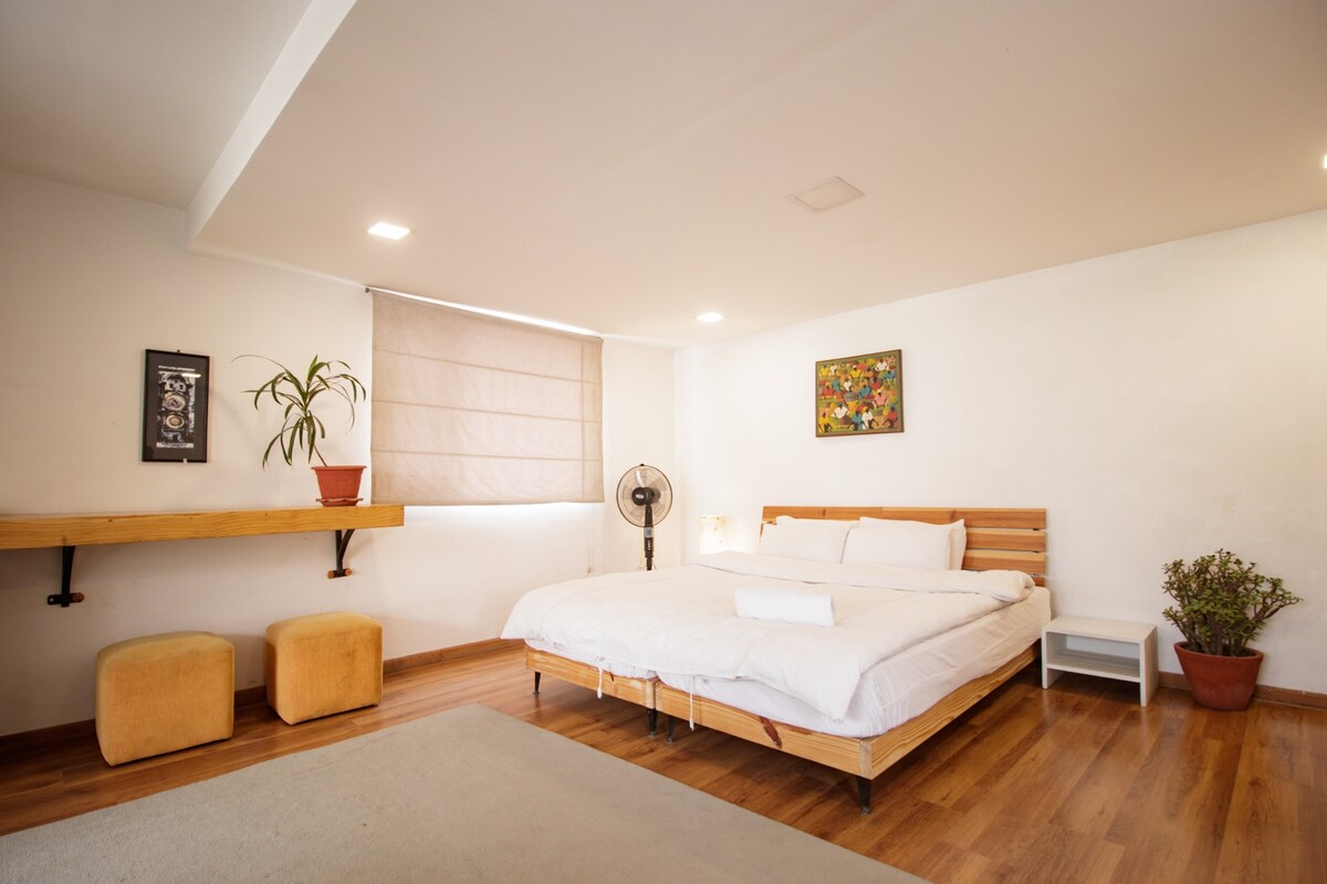 Airy Penthouse w/private terrace, breakfast incl — photo