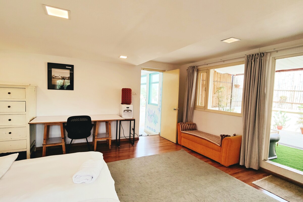 Airy Penthouse w/private terrace, breakfast incl — photo