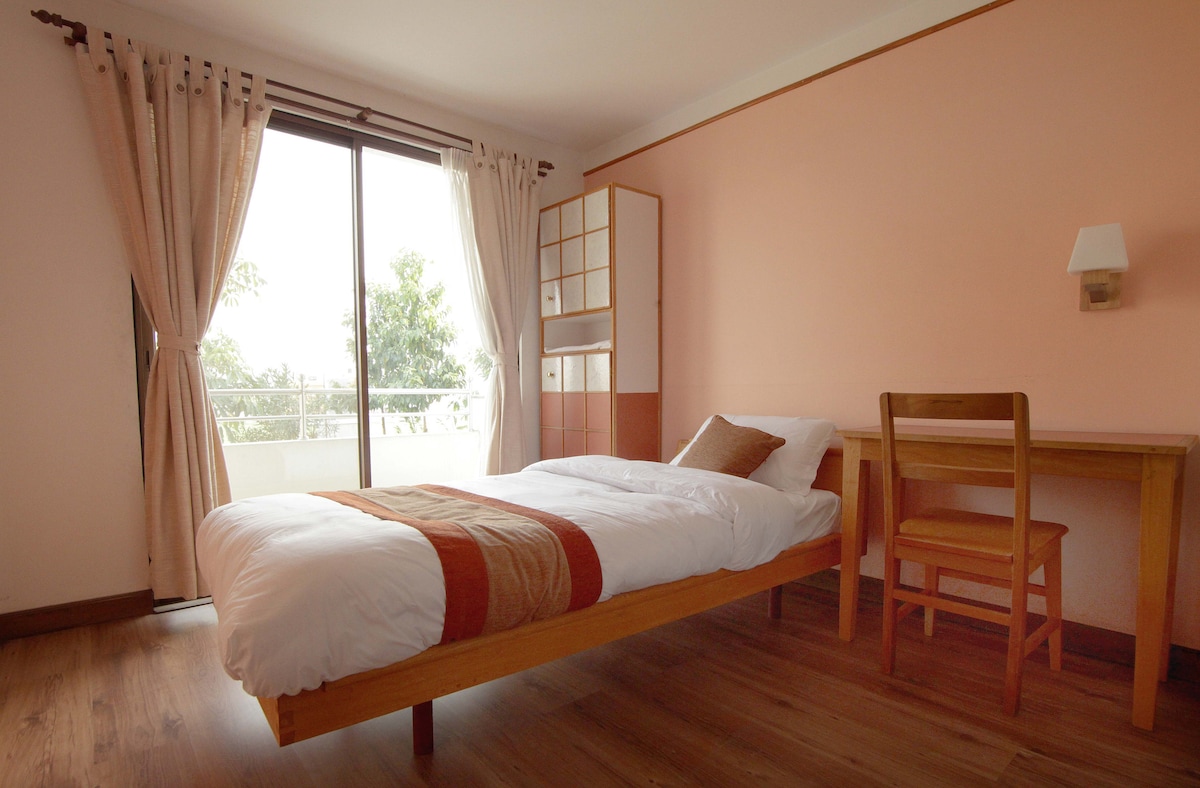 Private Double-Bed Room in Bhaktapur — photo