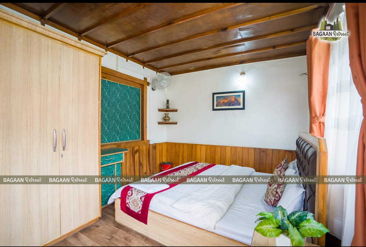 Rooftop Deluxe Room with Balcony — photo