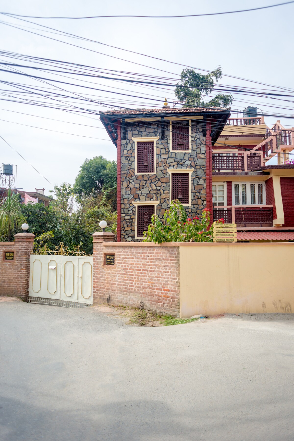 Rooftop Deluxe Room with Balcony — photo