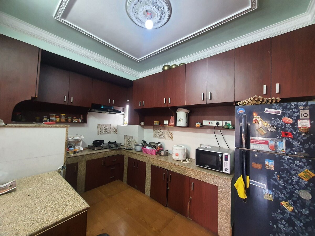 Home with Rooftop/Mountain view — photo