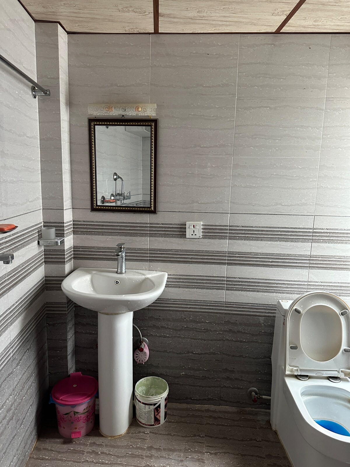 Kapan retreat home — photo