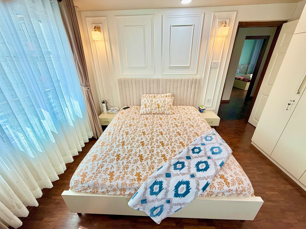 Serene Nepali Retreat in a Peaceful Setting — photo