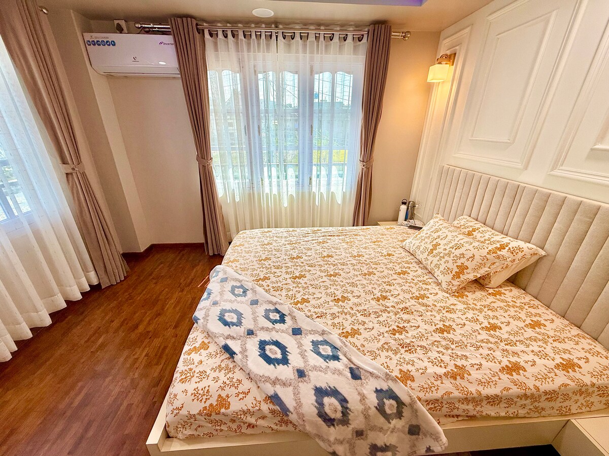 Serene Nepali Retreat in a Peaceful Setting — photo