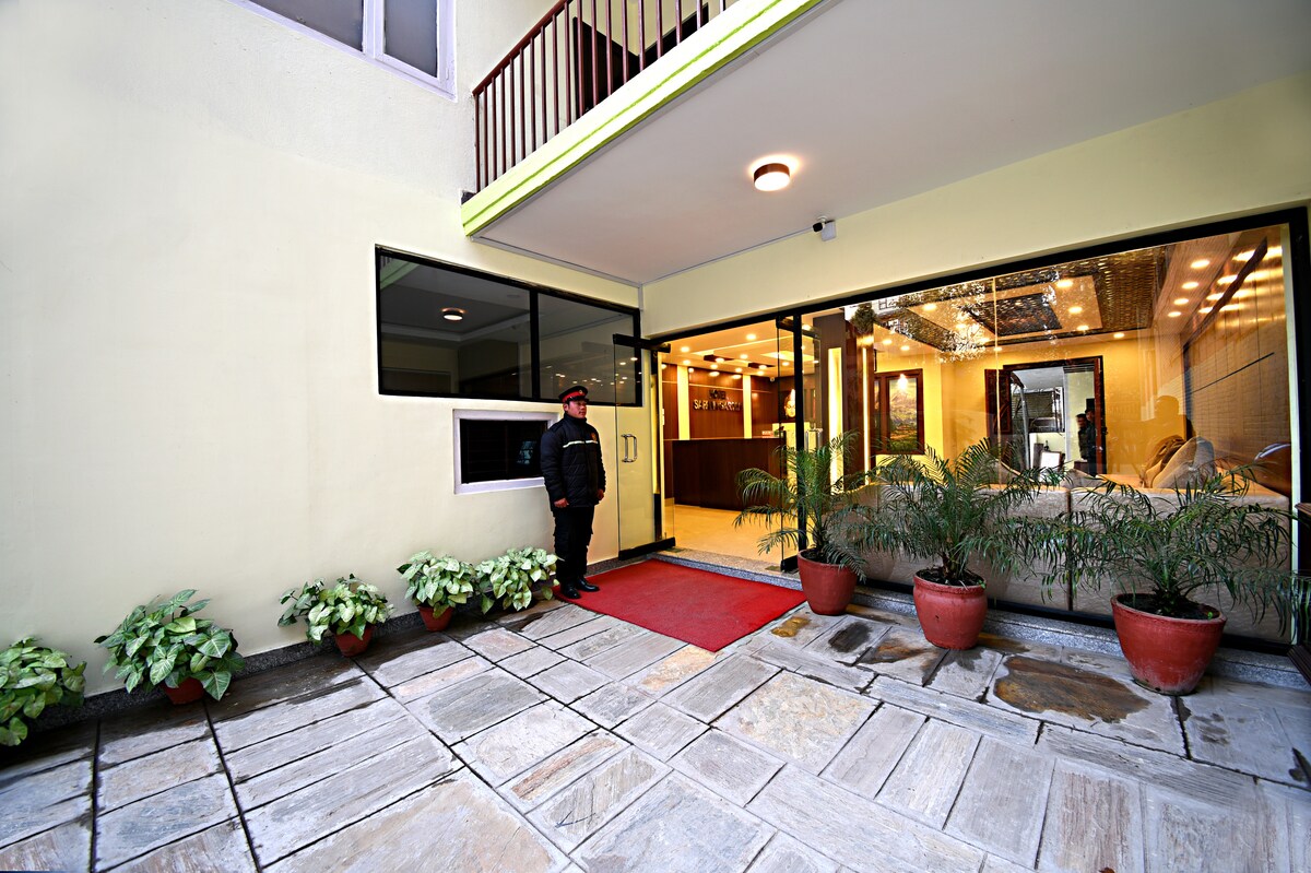 Deluxe Double Room with Garden — photo