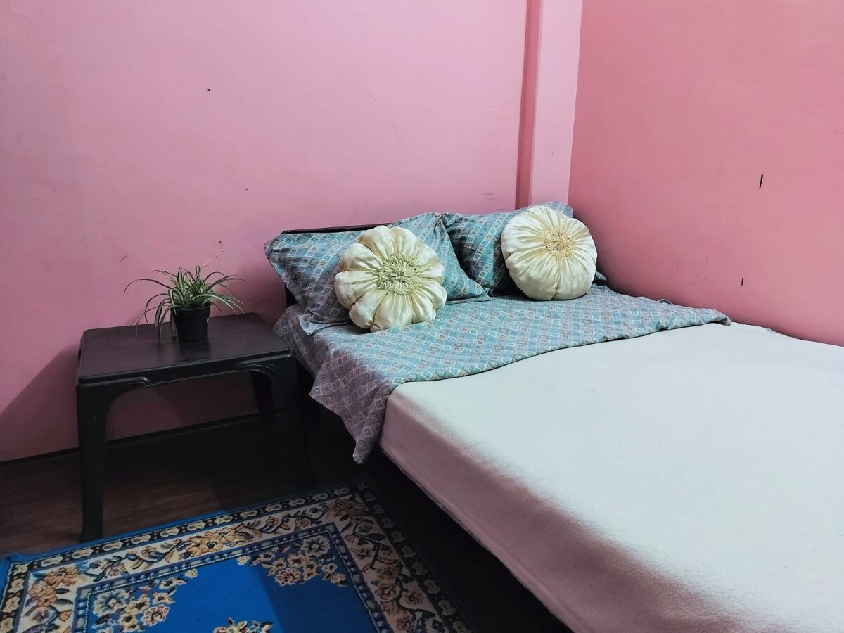 Grace Home: Solitude Near City — photo