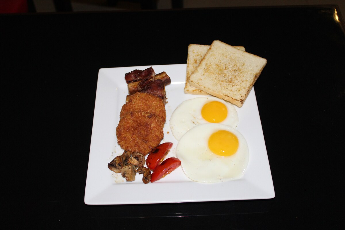 Hotel Gallery Kathmandu family room BnB — photo