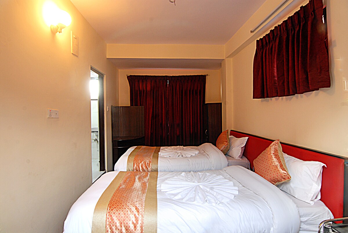 Hotel Gallery Kathmandu family room BnB — photo