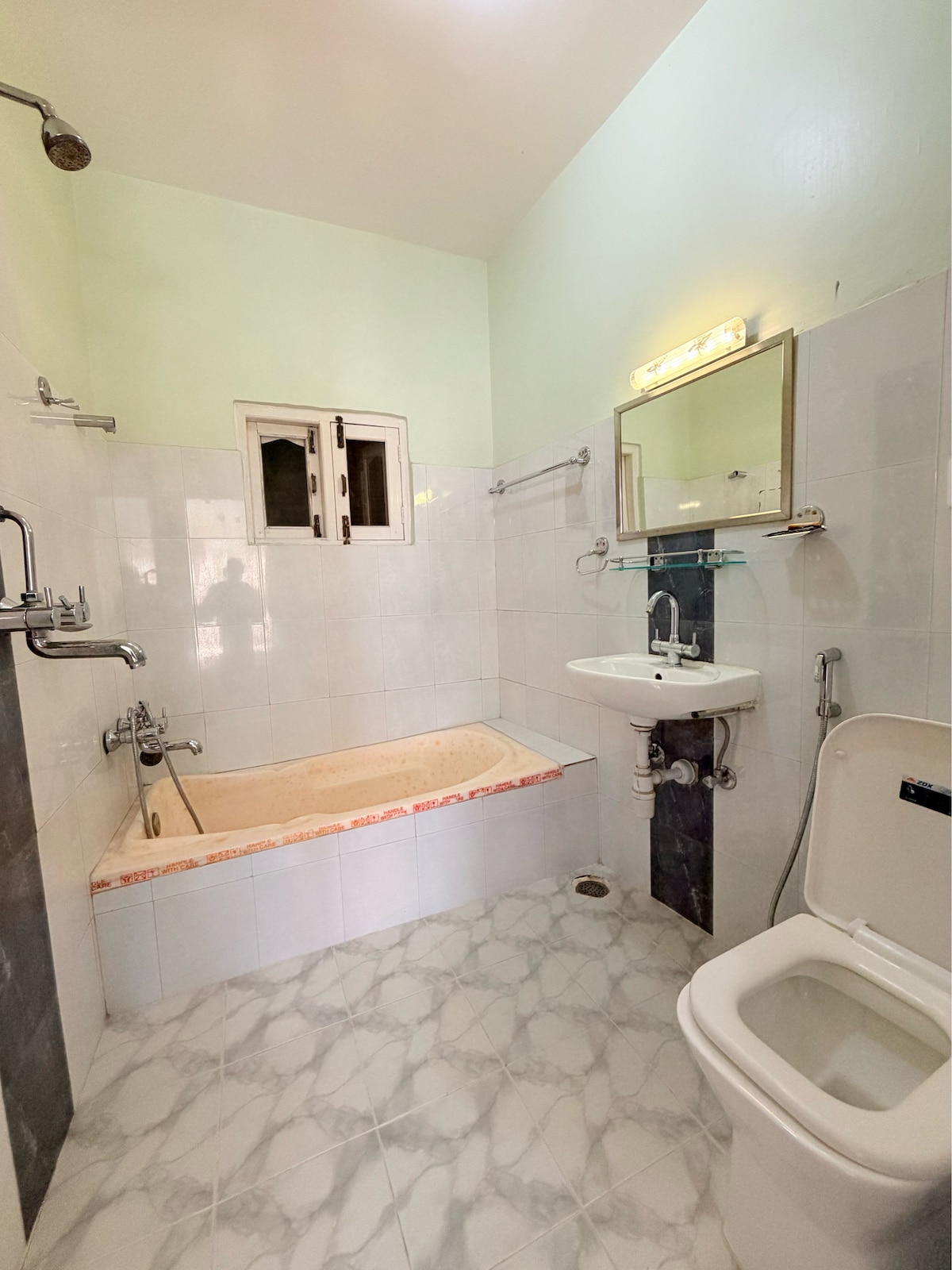 Balcony Room for 2 in Lakeside Pokhara — photo