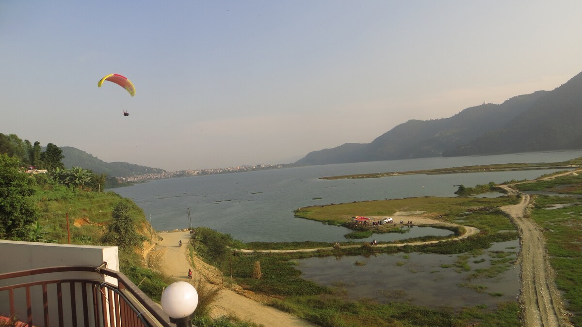 Hotel Full Lake View — photo