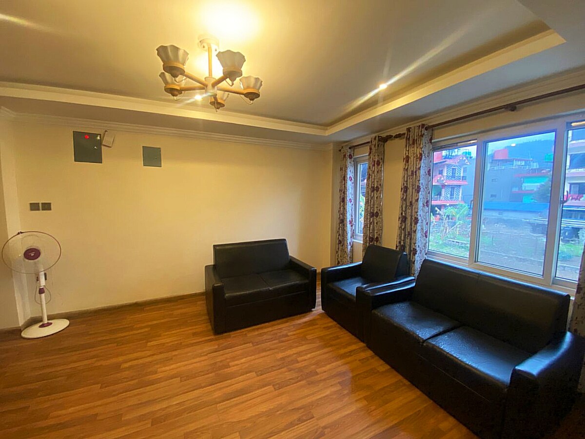 Sandesh Cosy Apartment near Lakeside — photo