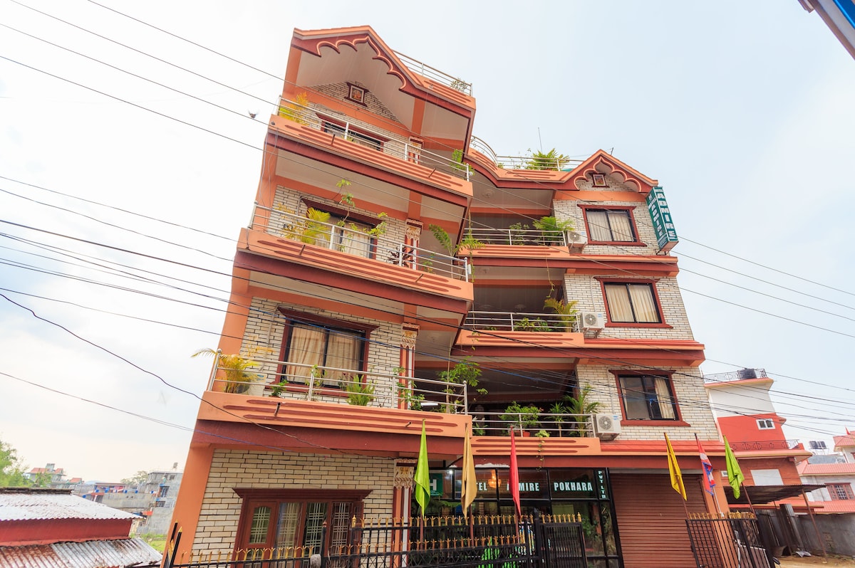 Cosy room at Hotel Admire Pokhara — photo