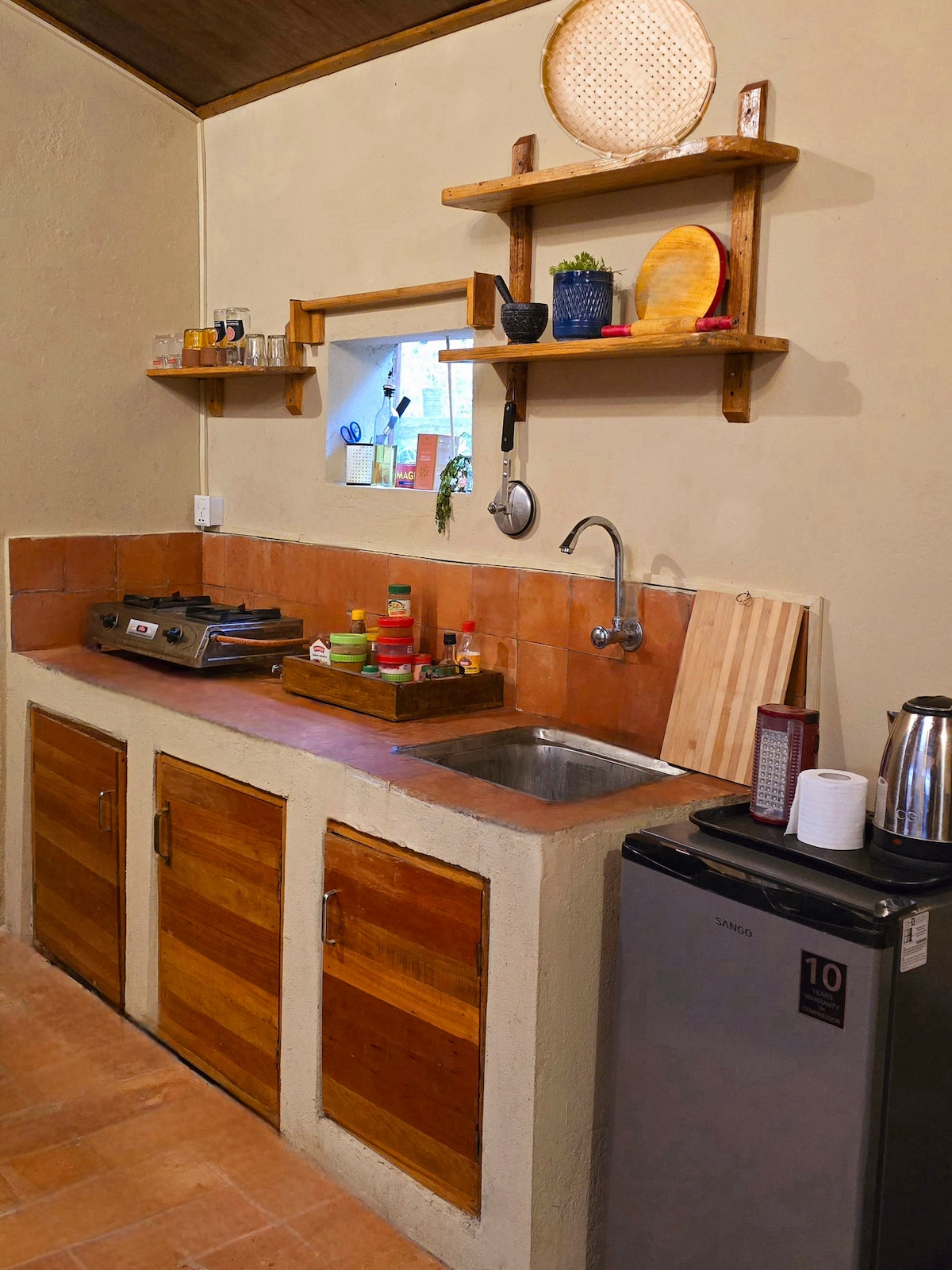 Cozy Studio w/ Kitchenette in Nagarkot — photo