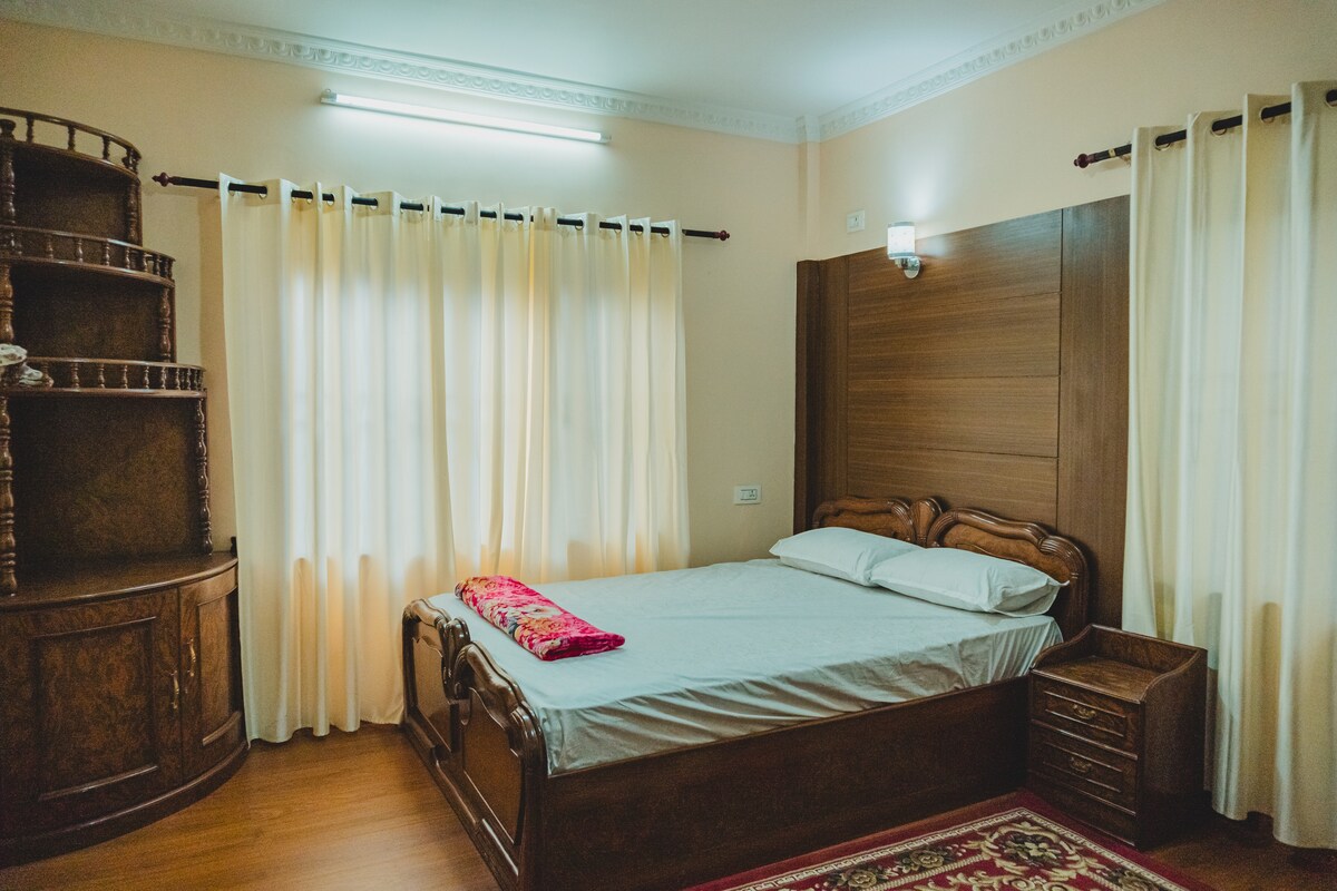 Cozy modern retreat. — photo