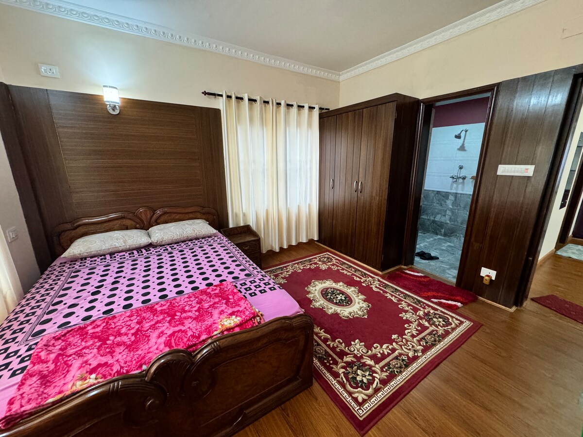 Cozy modern retreat. — photo