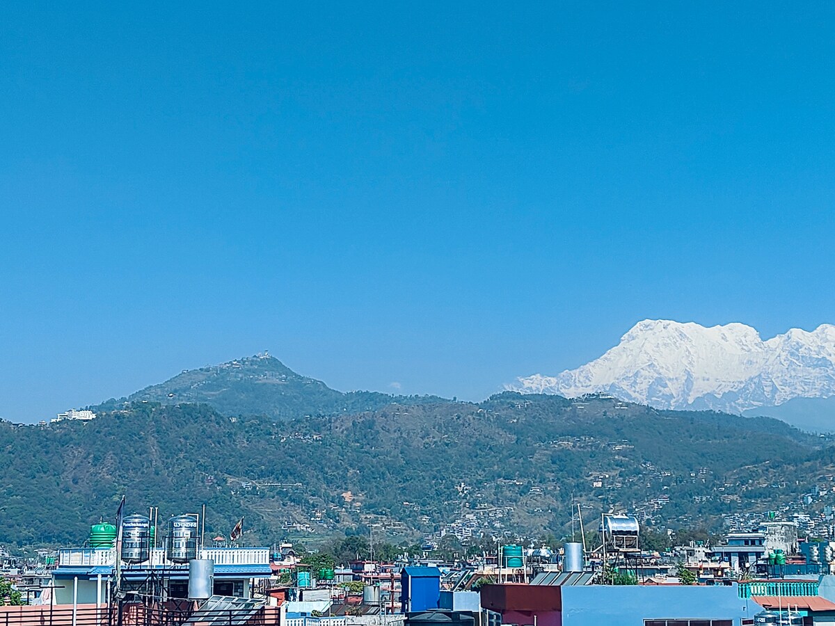 Mid Town Rooms — photo