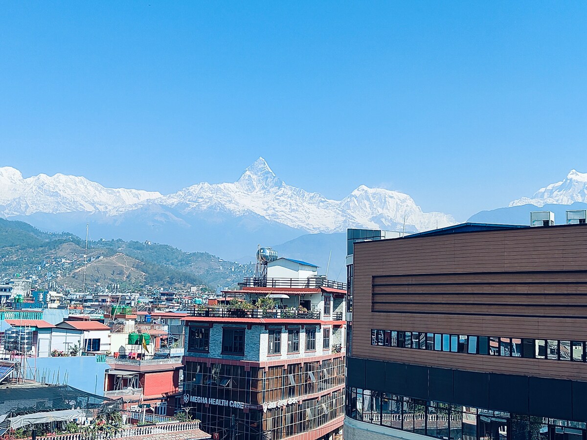 Mid Town Rooms — photo