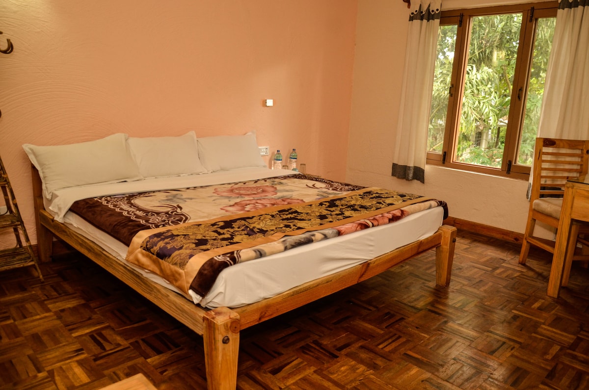 CHITWAN PARADISE HOTEL: A Magic place of Nature — photo