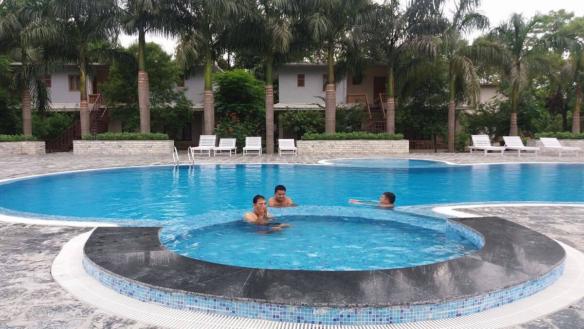 CHITWAN PARADISE HOTEL: A Magic place of Nature — photo