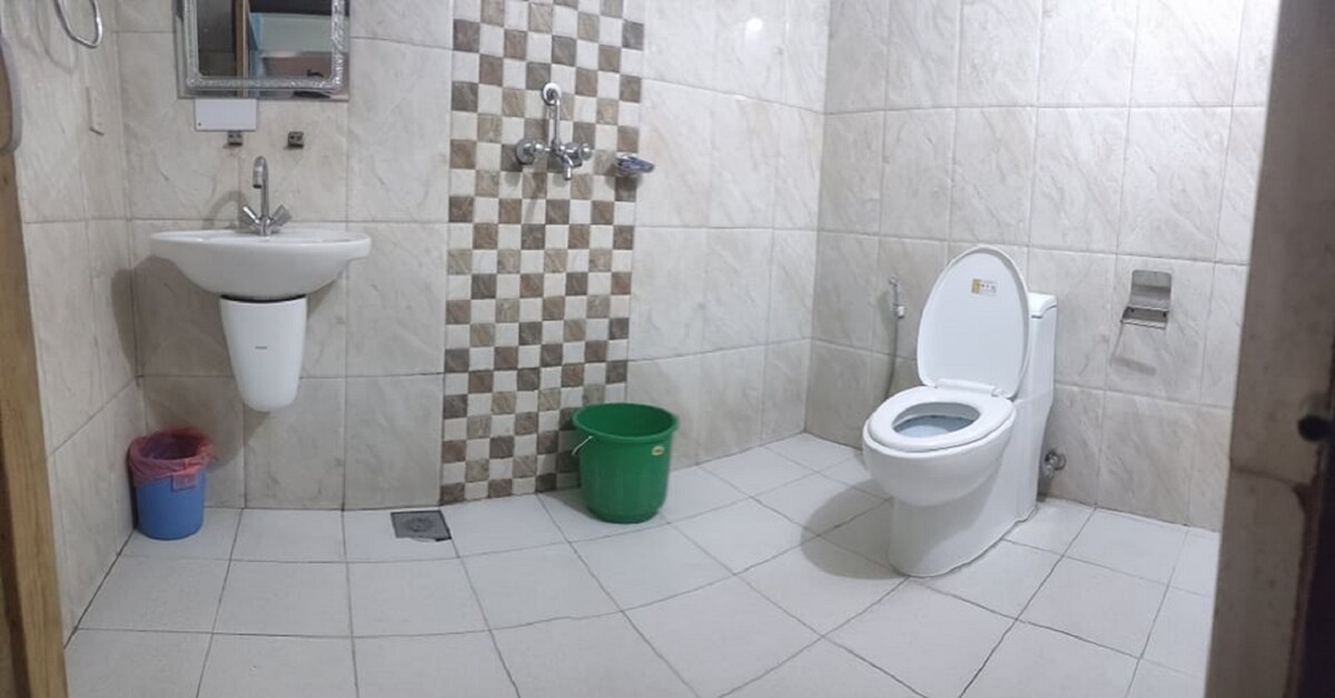 Double Bed & Private Bathroom-Breakfast Included — photo