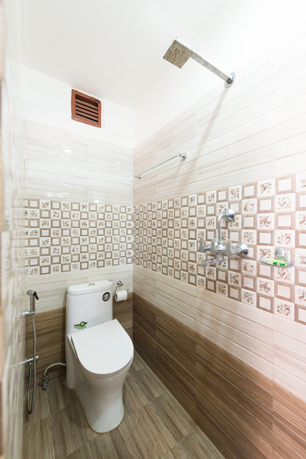 khangsar guest house — photo