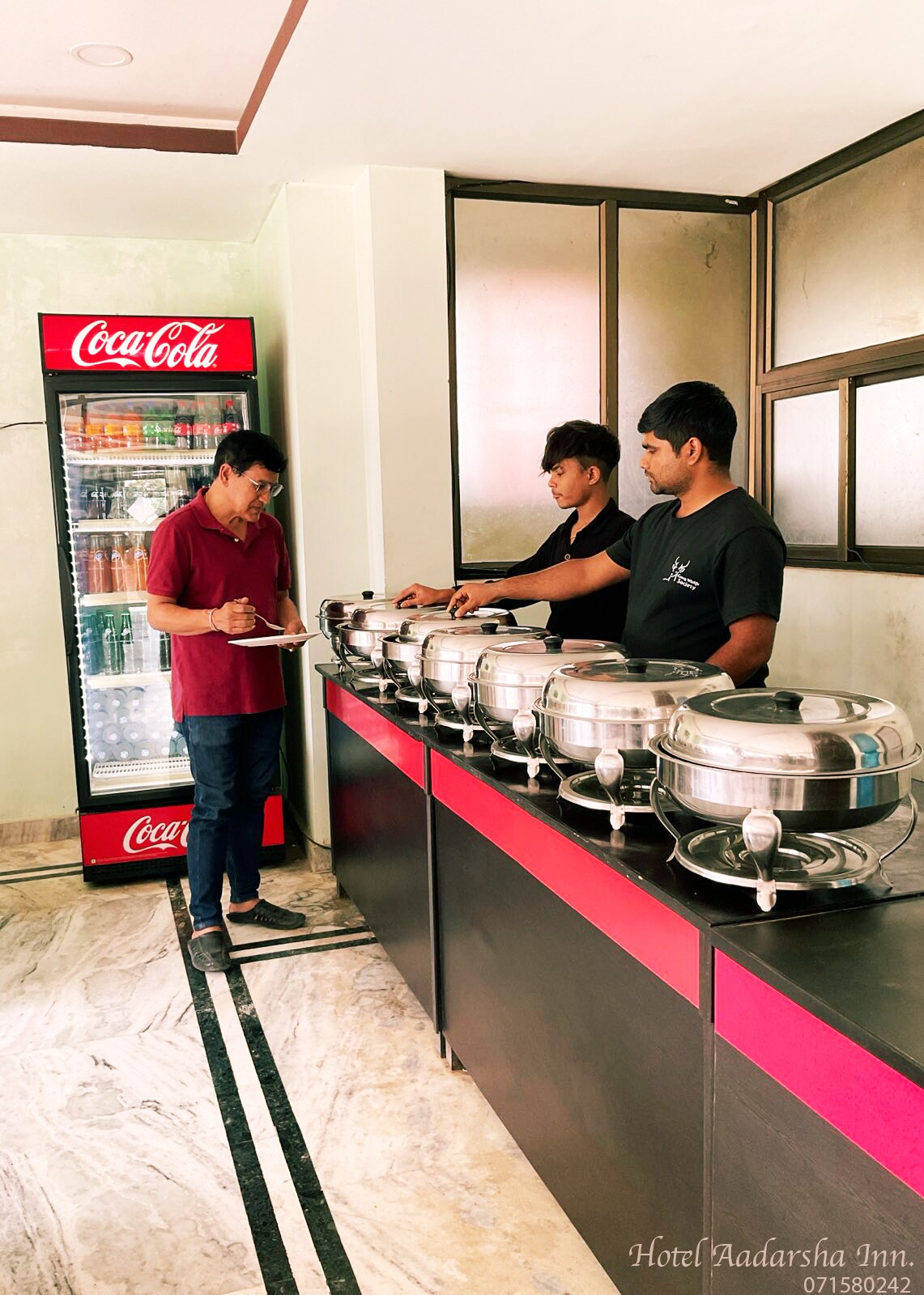 Hotel Aadarsha Inn. Resturant — photo